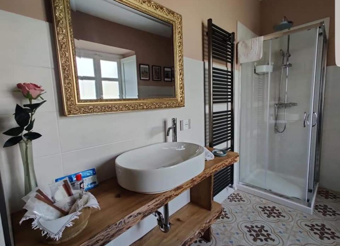Bed&Breakfast Villa Camilla 伊夫雷亚 外观 照片